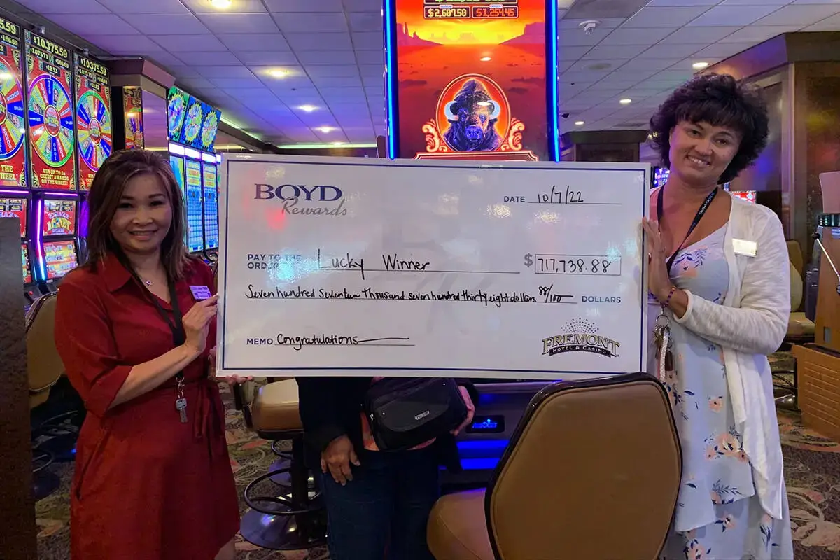Tourist Wins $717K and Local Wins $2.8million in Las Vegas!